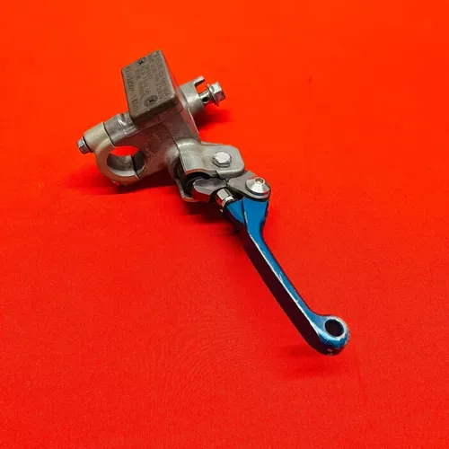YZ85 FRONT BRAKE MASTER CYLINDER FOLDING LEVER GENUINE OEM YAMAHA YZ 85 (02-18)