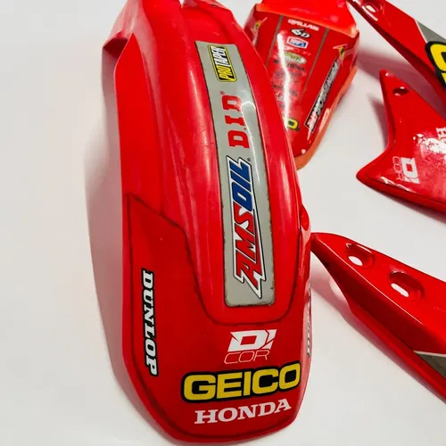 CR85 PLASTICS KIT SHROUDS FENDERS GEICO UFO HONDA CR 85 R RB (2003-2008)
