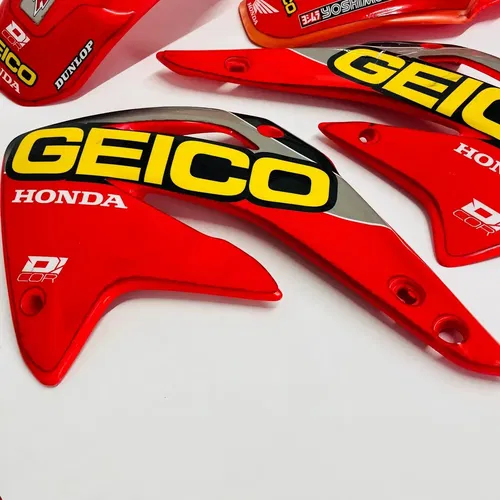 CR85 PLASTICS KIT SHROUDS FENDERS GEICO UFO HONDA CR 85 R RB (2003-2008)