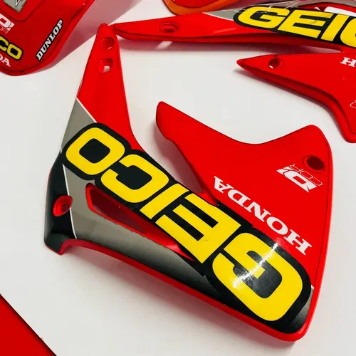 CR85 PLASTICS KIT SHROUDS FENDERS GEICO UFO HONDA CR 85 R RB (2003-2008)