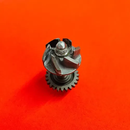 1982 CR125 WATER PUMP IMPELLER SHAFT GENUINE OEM HONDA CR 125 R 19230-KA3-000