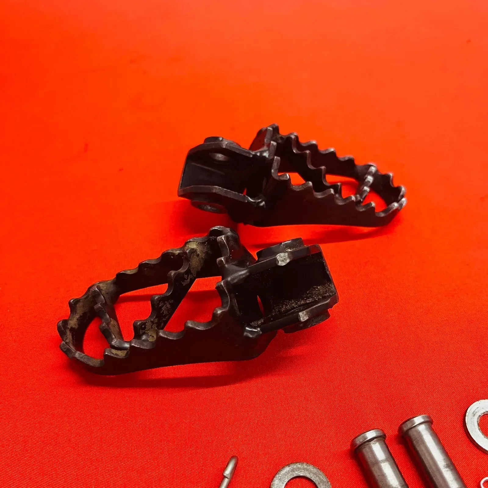 KTM65 Footpegs Kit Foot Pegs Rests Genuine OEM KTM 65 SX 2003-2008