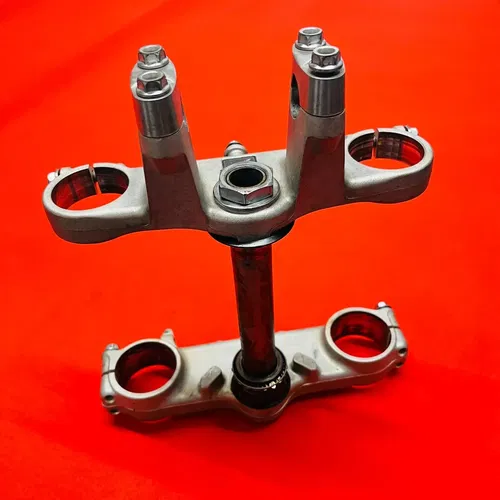 CRF150R TRIPLE CLAMPS TREES GENUINE OEM HONDA CRF 150 R RB (2007-2024)