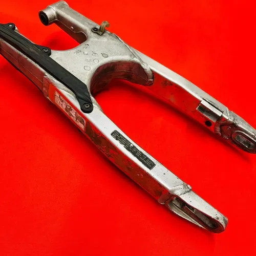 CR85 SWING ARM SWINGARM 14" WHEEL GENUINE OEM HONDA CR 80 85 R B (1996-2008)