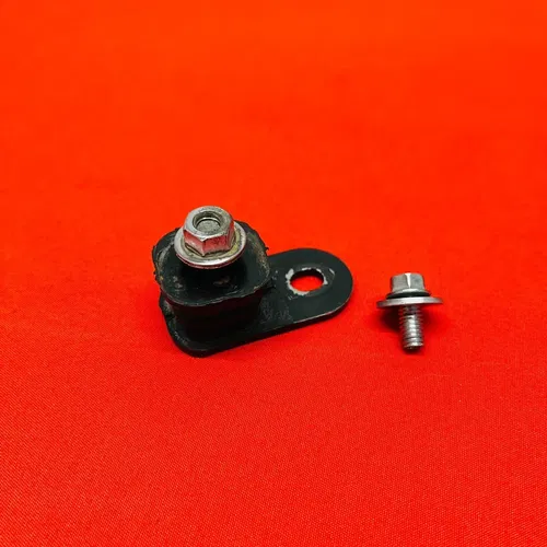 KX500 EXHAUST PIPE MOUNT BRACKET HANGER GENUINE OEM KAWASAKI KX 500 E(1989-2004)