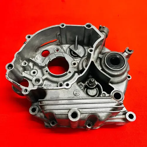 TTR125E ENGINE CASES MATCHING CRANKCASE GENUINE OEM YAMAHA TTR 125 E L 2000-2007