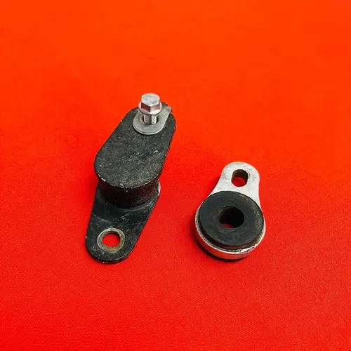 CR85 EXHAUST PIPE MOUNTS BRACKET HANGER GENUINE OEM HONDA CR 80 85 R B (96-08)