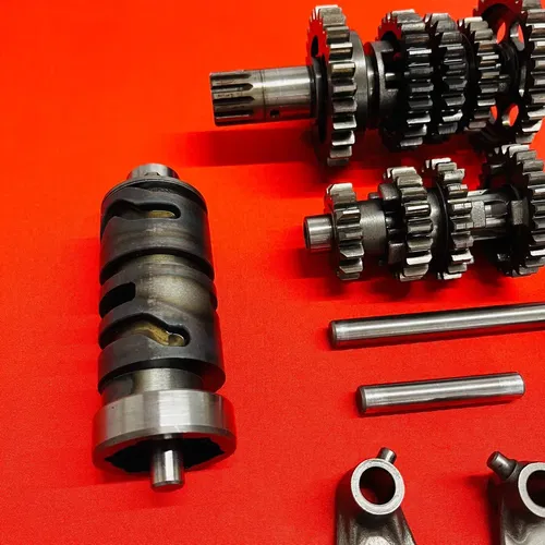 DRZ125 Transmission Complete Gear Box Genuine OEM SUZUKI DR-Z DRZ 125 L (03-07)