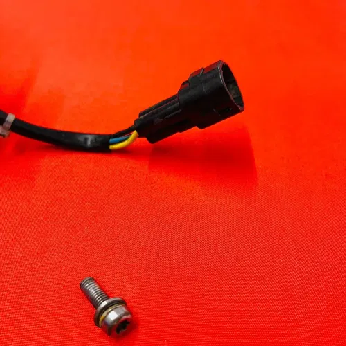 RMZ450 Tps Carburetor Sensor Plug Genuine OEM SUZUKI RMZ 450 (05-07)