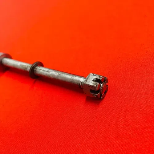 YAMAHA MX80 Front Axle Complete Wheel Bolt OEM GENUINE TY GT MX 80 (1974-1982)