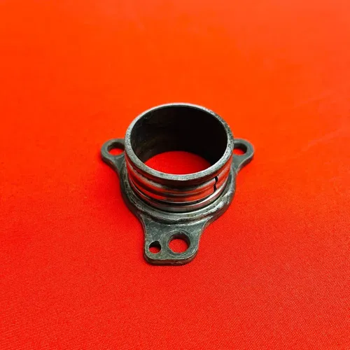 CR85 EXHAUST MANIFOLD FLANGE MOUNT GENUINE OEM HONDA CR 80 85 R B (1996-2004)