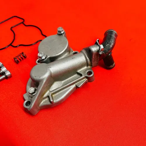 KX250 WATER PUMP COVER IMPELLER CASE GENUINE OEM KAWASAKI KX 250 F (2017-2024)