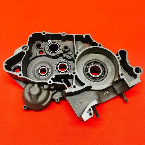 KTM200 Engine Cases Crankcase Bottom End Genuine OEM KTM 200 SX EXC MXC (98-05)