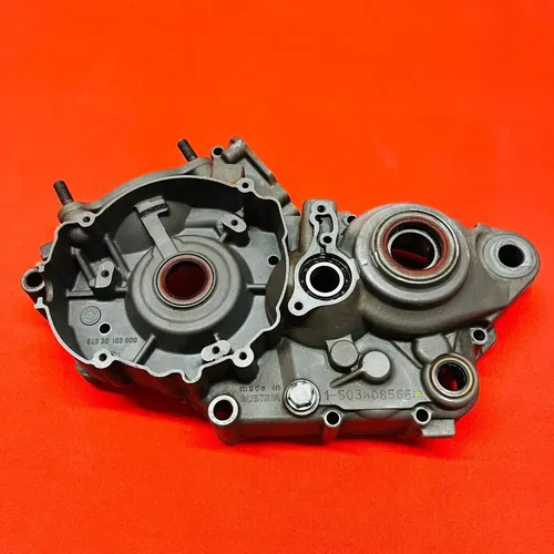 KTM200 Engine Cases Crankcase Bottom End Genuine OEM KTM 200 SX EXC MXC (98-05)