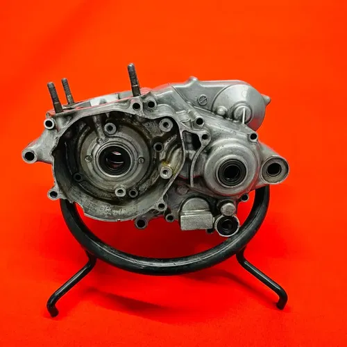CR85 ENGINE CASES MATCHING CRANKCASE GENUINE OEM HONDA CR 80 85 R B (96-04)