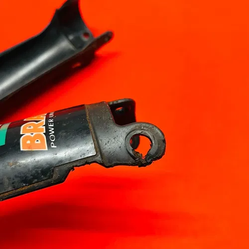 KTM200 Fork Guards Covers Bolts Genuine OEM KTM 125 200 SX EXC MXC (2001-2003)