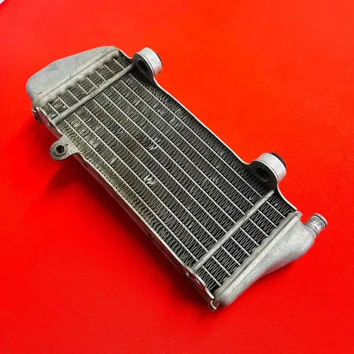 KTM 450 RADIATOR LEFT NON FILL SIDE GENUINE OEM KTM 450 XCF SXF EXC (2007-2012)