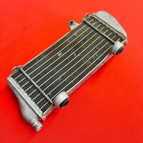 KTM 450 RADIATOR LEFT NON FILL SIDE GENUINE OEM KTM 450 XCF SXF EXC (2007-2012)