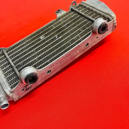 KTM 450 RADIATOR LEFT NON FILL SIDE GENUINE OEM KTM 450 XCF SXF EXC (2007-2012)