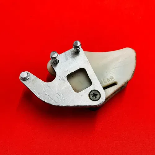 CR85 CHAIN GUIDE GUARD GENUINE OEM HONDA CR 80 85 R B (1996-2008)