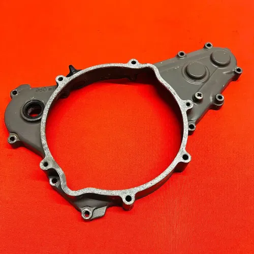 RM250 CLUTCH COVER INNER ENGINE CASE GENUINE OEM SUZUKI RM 250 (1996-2000)