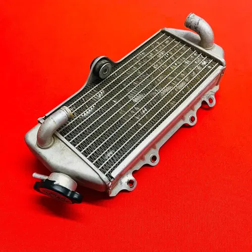 YZ85 RADIATOR WITH CAP GENUINE OEM YAMAHA YZ 85 (2002-2018)