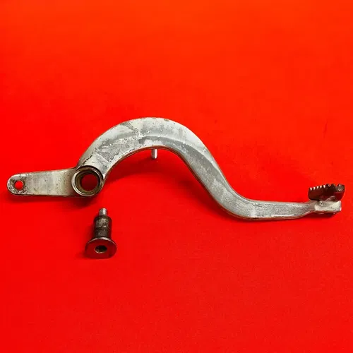 CR85 REAR BRAKE LEVER PEDAL WITH BOLT GENUINE OEM HONDA CR 80 85 R B (1996-2008)