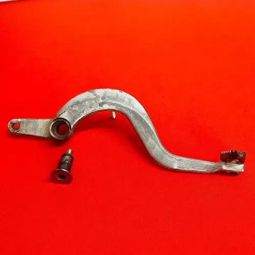 CR85 REAR BRAKE LEVER PEDAL WITH BOLT GENUINE OEM HONDA CR 80 85 R B (1996-2008)
