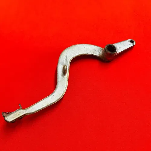 CR85 REAR BRAKE LEVER PEDAL WITH BOLT GENUINE OEM HONDA CR 80 85 R B (1996-2008)