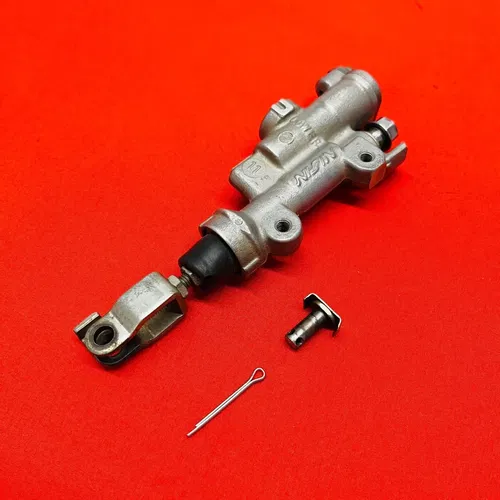 CRF150R REAR BRAKE MASTER CYLINDER GENUINE OEM HONDA CRF 150 R RB (2007-2024)