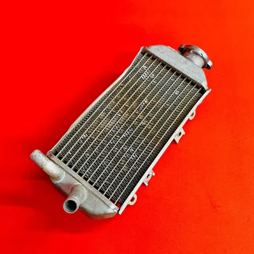CRF150R Radiator Right Fill Side Cap Genuine OEM HONDA CRF 150 R RB (2007-2023)