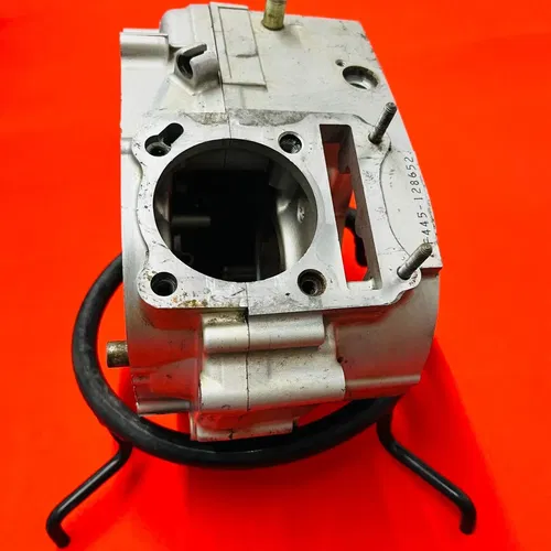 DRZ125 Engine Cases Matching Crankcase Genuine OEM SUZUKI DR-Z DRZ 125 L (03-07)