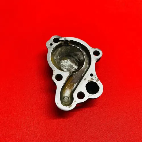 CR85 WATER PUMP COVER IMPELLER CASE GENUINE OEM HONDA CR 80 85 R B (1996-2004)