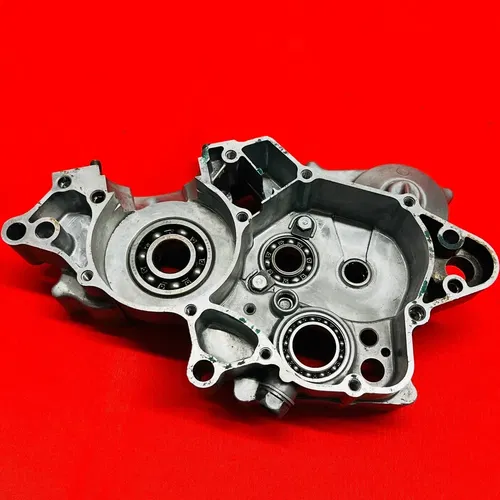 CR85 ENGINE CASES MATCHING CRANK CASE GENUINE OEM HONDA CR 80 85 R B (2005-2007)