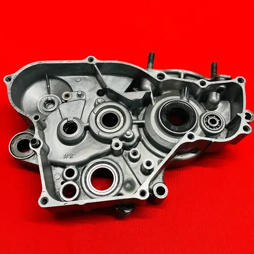 CR85 ENGINE CASES MATCHING CRANK CASE GENUINE OEM HONDA CR 80 85 R B (2005-2007)