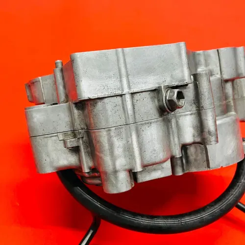 CR85 ENGINE CASES MATCHING CRANK CASE GENUINE OEM HONDA CR 80 85 R B (2005-2007)
