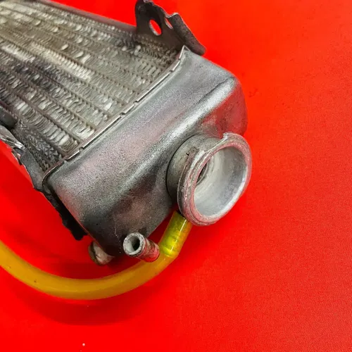 RM125 RIGHT RADIATOR FILL SIDE GENUINE OEM SUZUKI RM 125 (01-08)