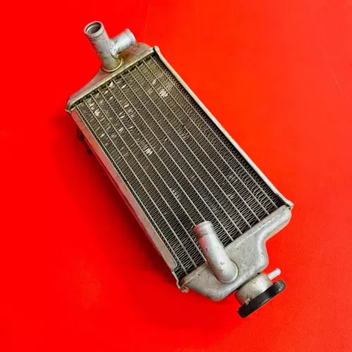 RMZ250 Radiator Fill Side Cap Genuine OEM SUZUKI RMZ 250 (2007-2009)