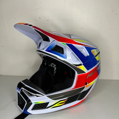 Fox Racing V3RS Helmets - Size L