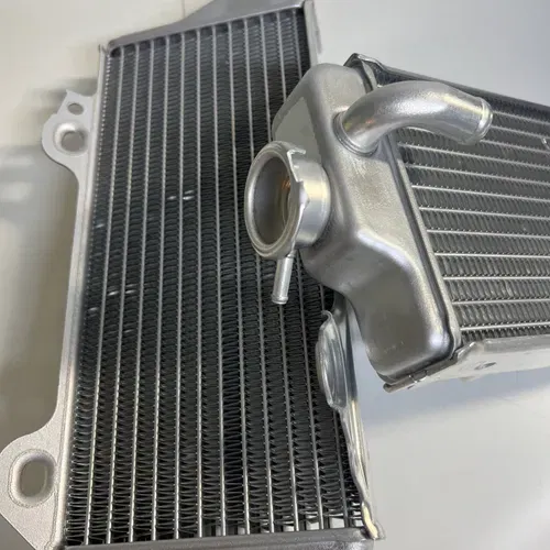 Suzuki RM 125 Radiators