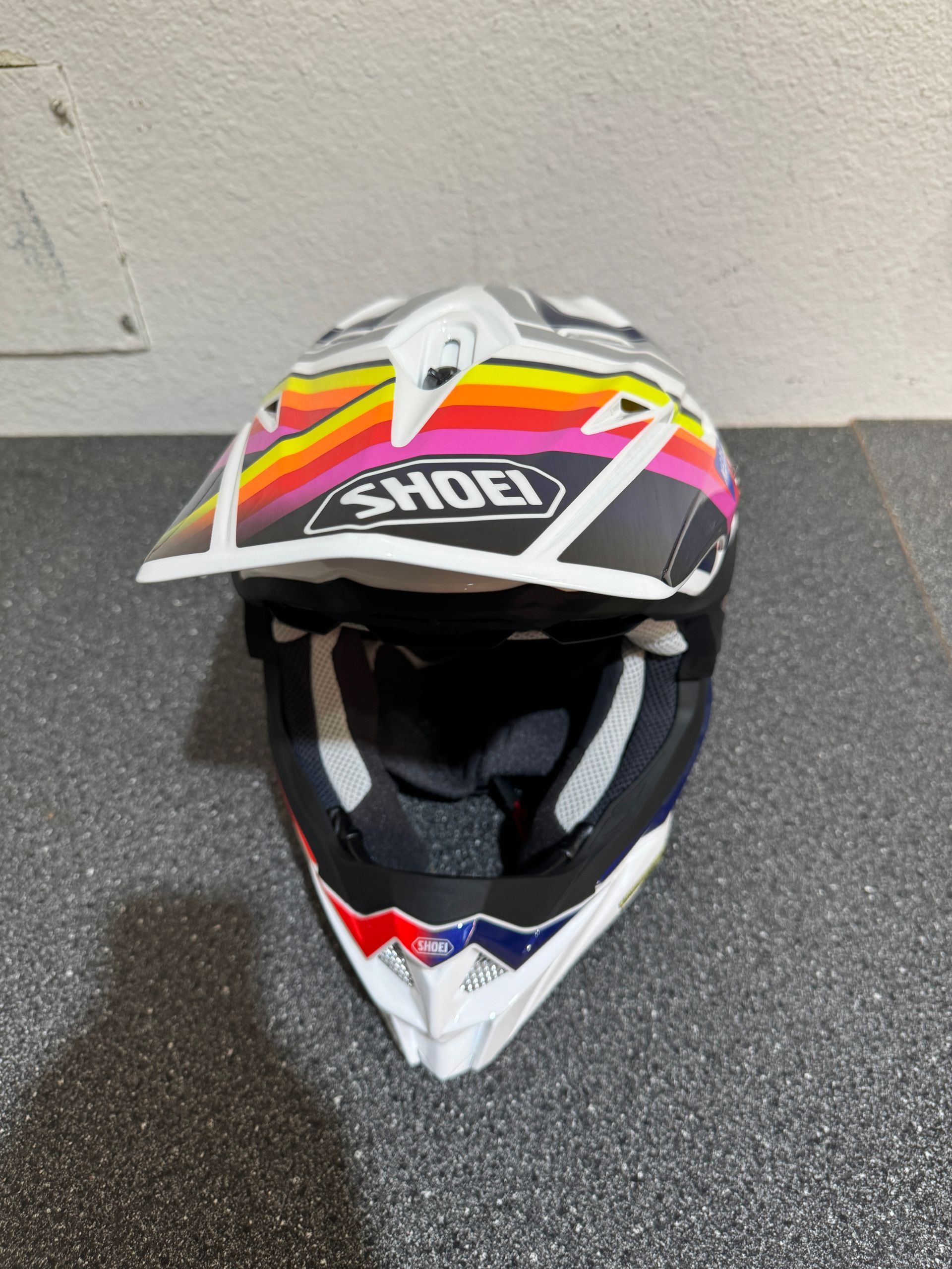 SHOEI VFX-EVO PINNACLE TC-1 HELMET Size Medium