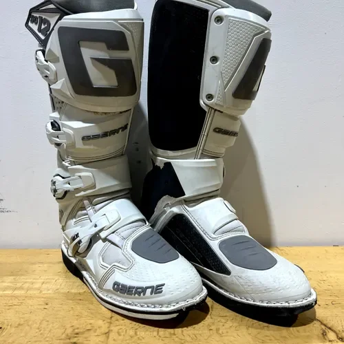 Gaerne SG12 Motocross Boots - Size 8 