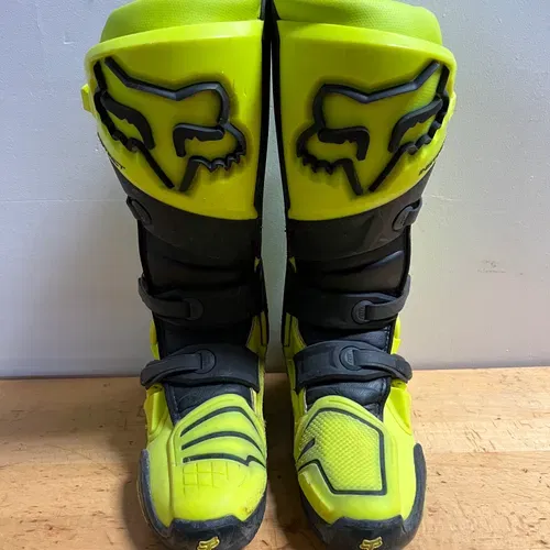 Fox Instinct Size 9 