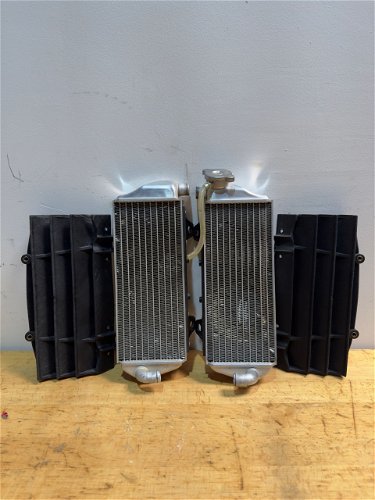 Radiator Set KTM HUSKY GASGAS with Louvers 250/350 (2019-2022)