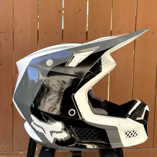 Fox Racing 2023 V3 RS Helmet With MIPS - Efekt