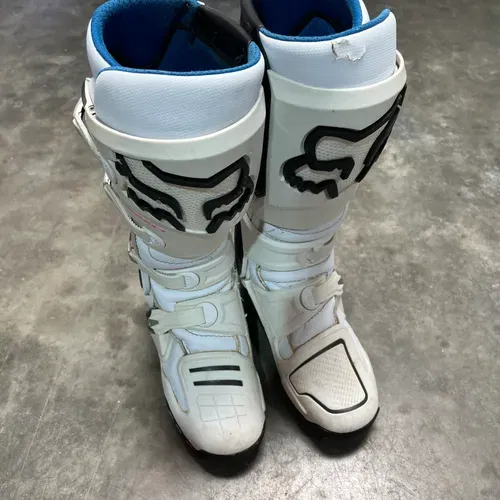 Fox Instinct Boots Size 8 