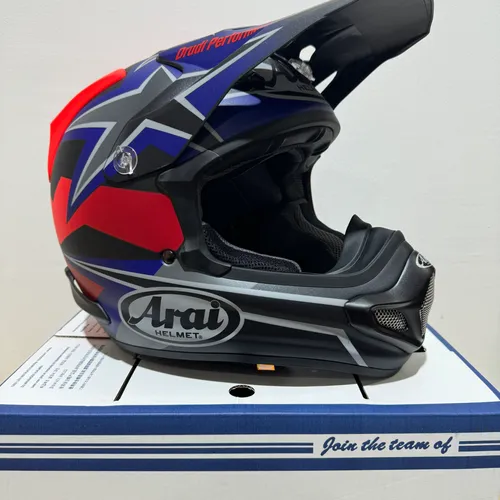 Arai VX-Pro4 Stars & Stripes Black Frost Helmet NEW size M 