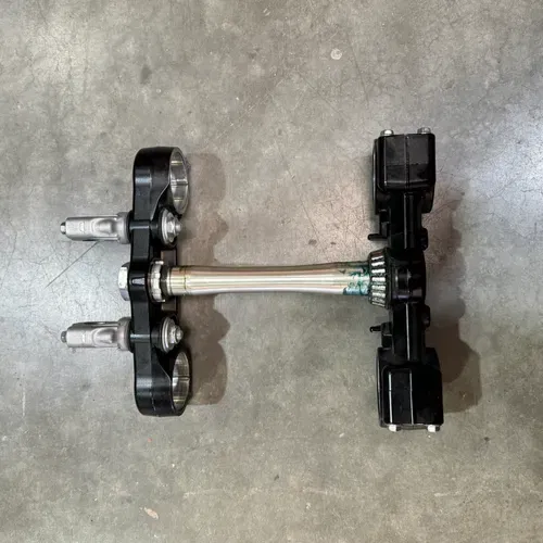 2023 Kawasaki OEM Triple Clamps