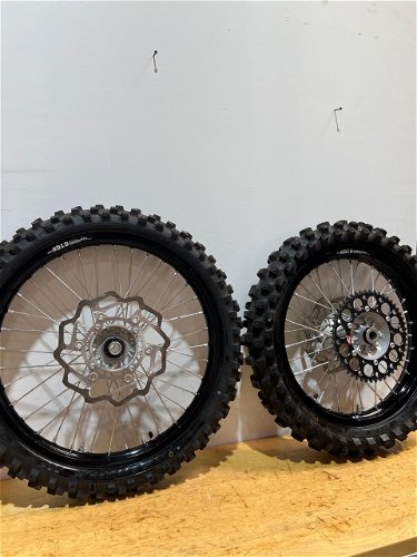 NEW 2023 KX450 Wheel Set 2019-2023