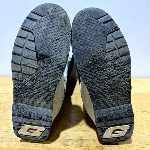 Gaerne SG22 Motocross Boots - Size 8